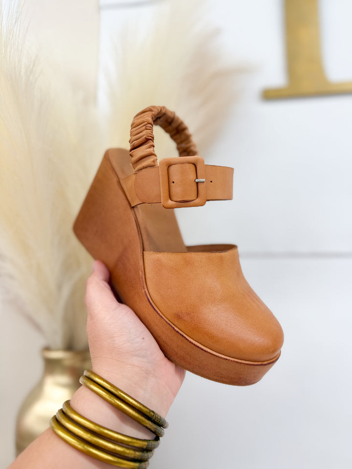 Antelope Tess Wedge Clog