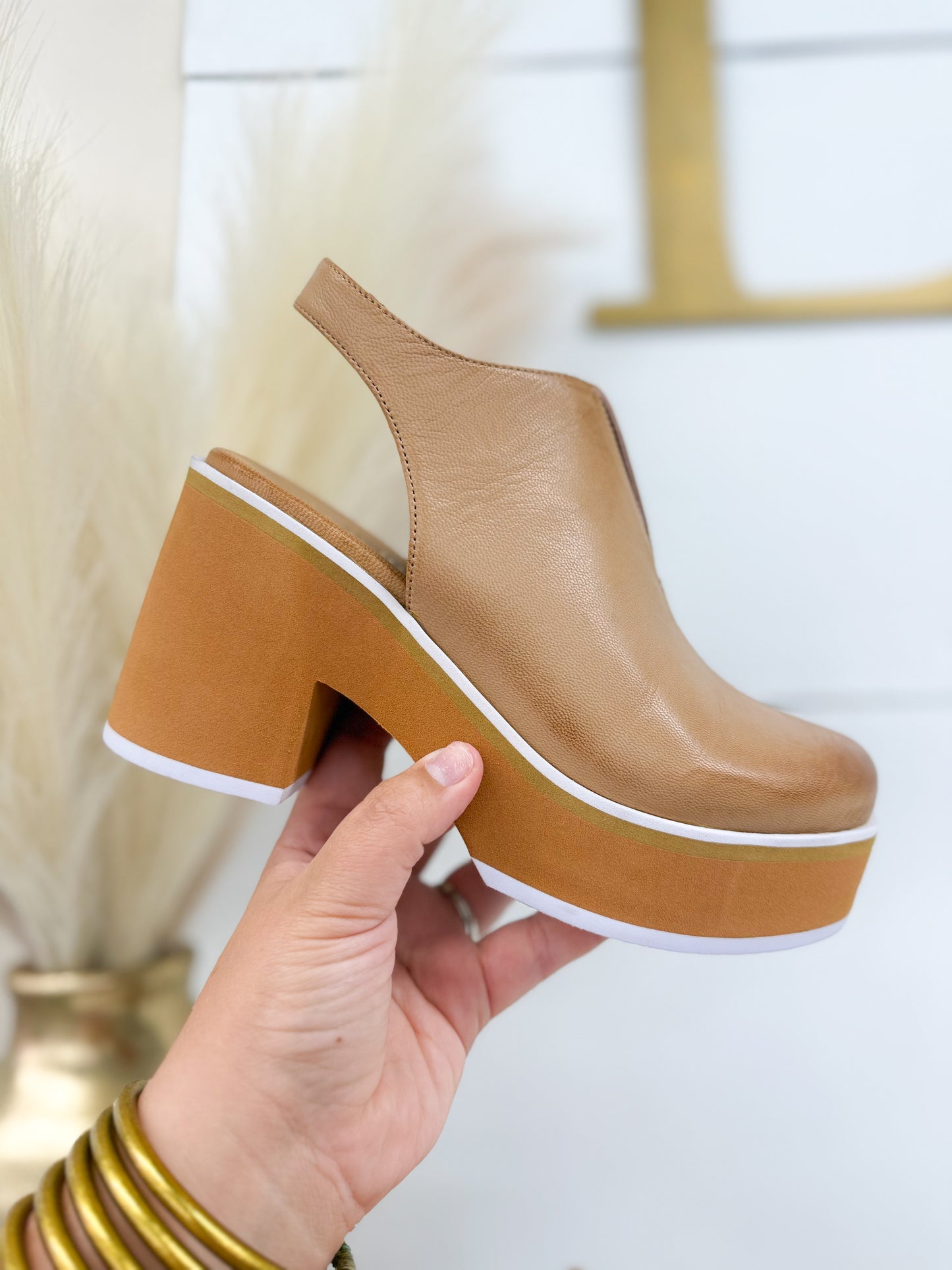 Antelope Indie Leather Block Heel Clog