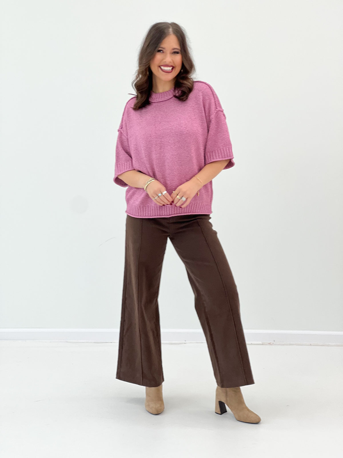 Pink metallic lurex mock-neck sweater with ribbed cuffs and hem, short sleeves