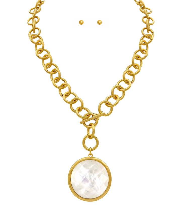 Golden Stella Faceted Stone Pendant Necklace in MOP/Vintage Gold