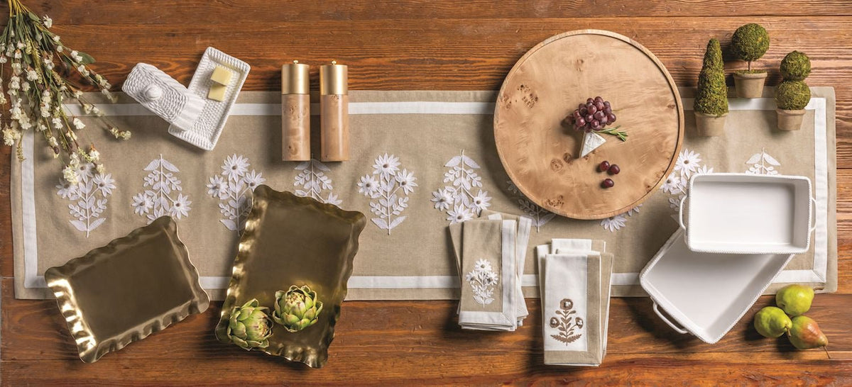 Ruffle-edged brass catchall trays in gold, set of two