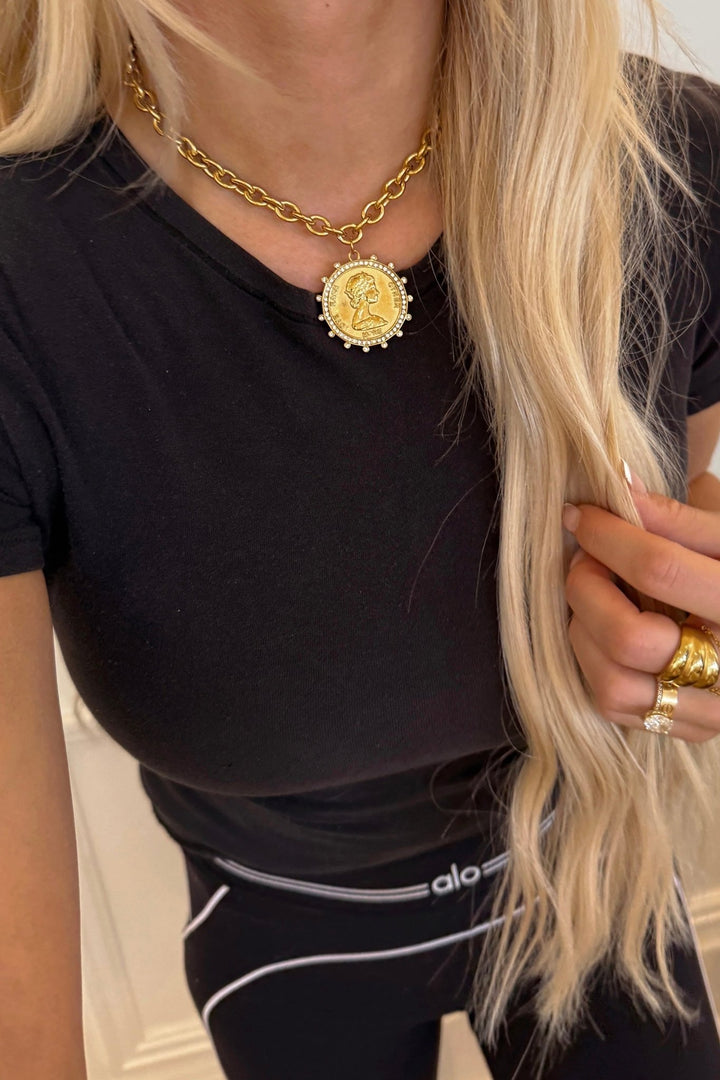 Small gold coin pendant necklace