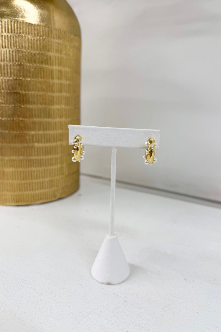 Chloe Pearl Hoops - Lavish Boutique Jewelry - Earrings