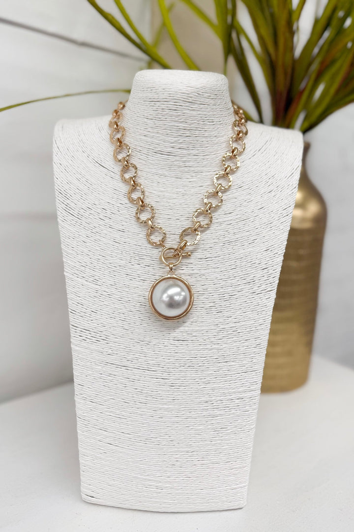 Cream pearl dome necklace with gold accents