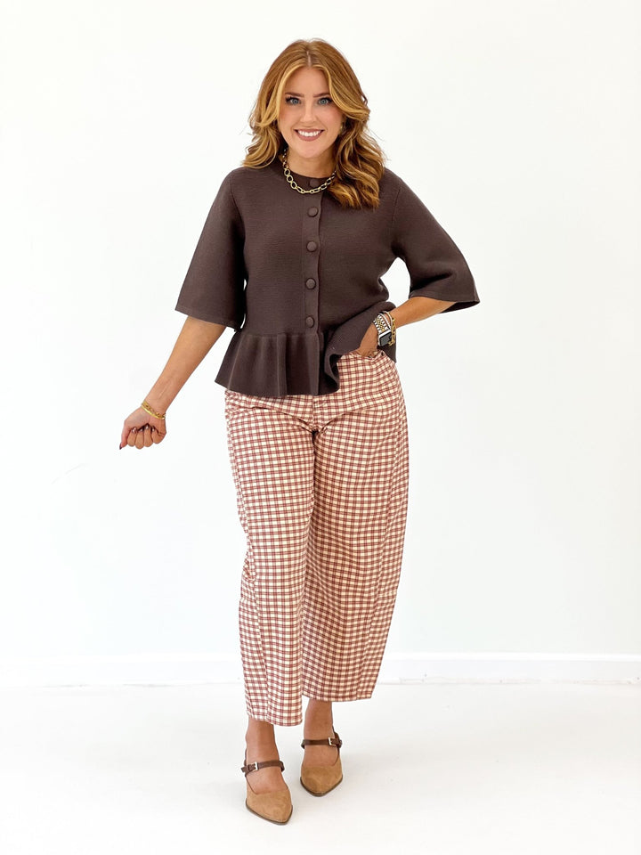 Short sleeve button down top with a collar