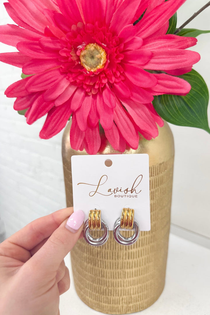 Two-tone earrings in gold and silver