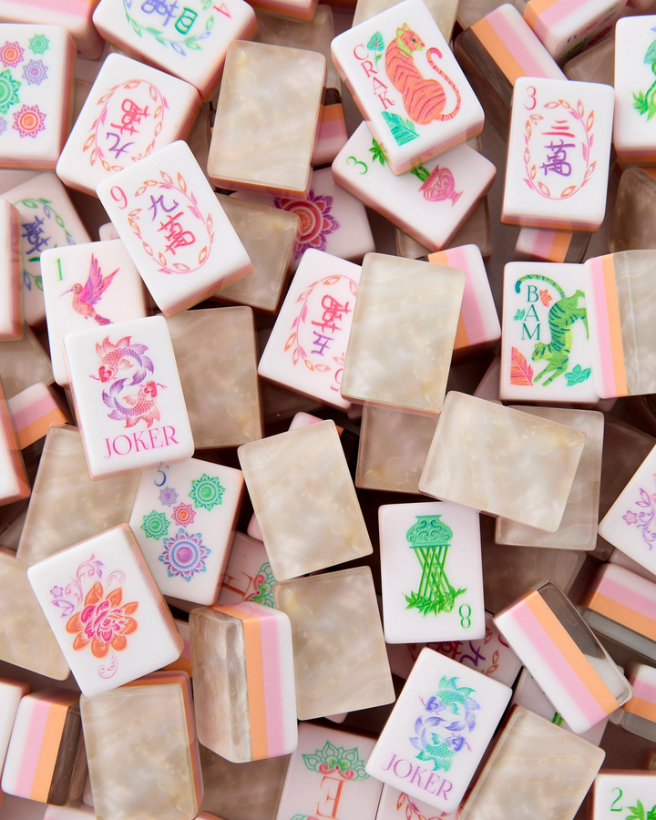 Pearlescent mahjong tile set
