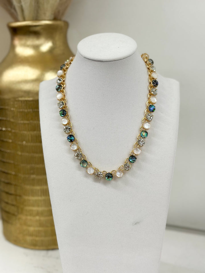 Round Stone Necklace - Lavish Boutique09-JEWELRY