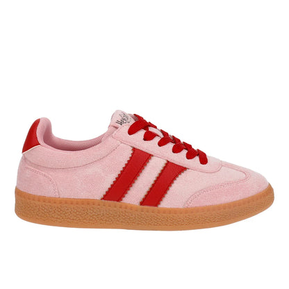 Pink suede low-top sneakers, red laces and side stripes, textured gum sole