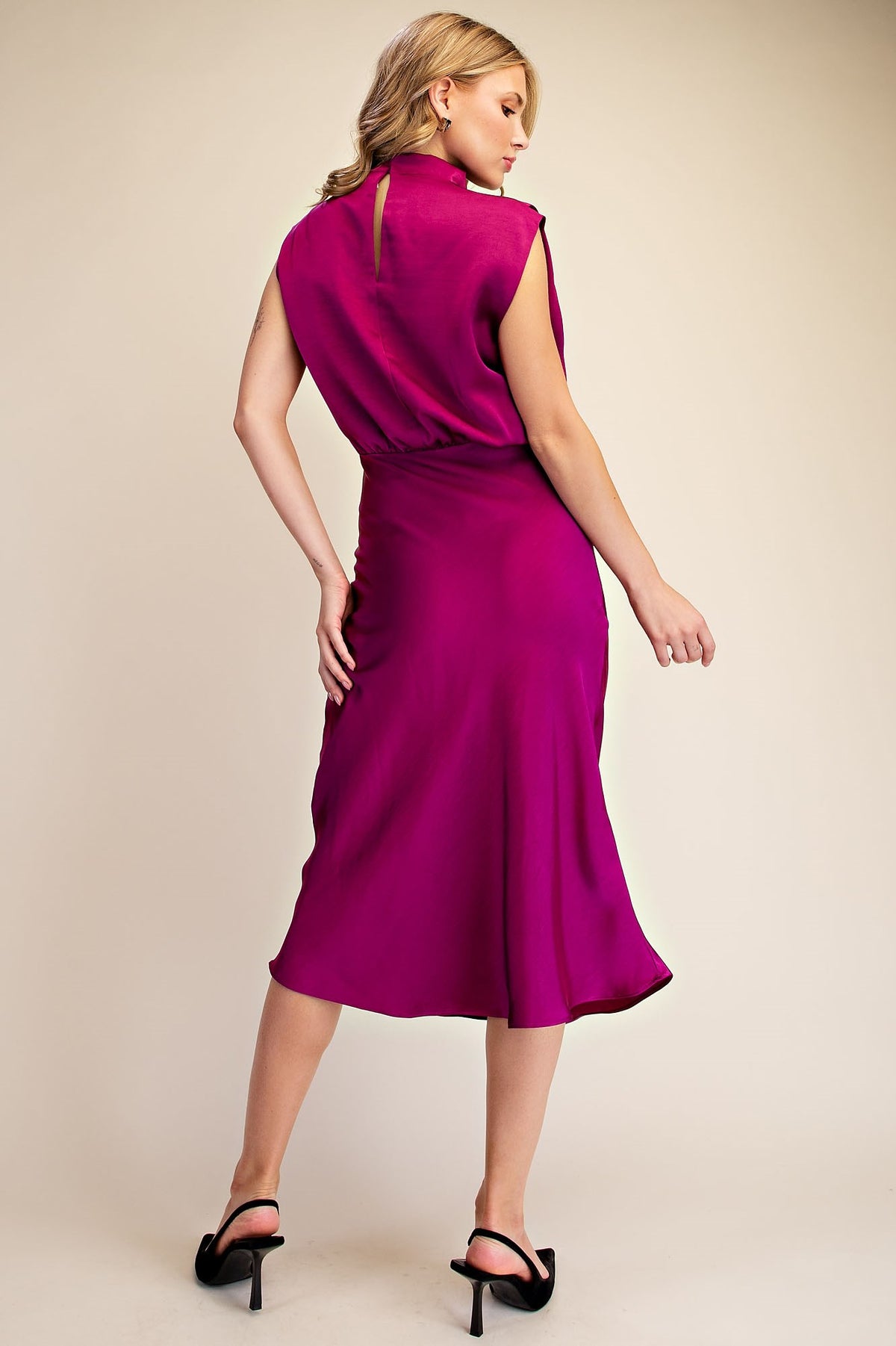 Glam Mock Neck Sleeveless Waist Tie Midi Dress in Plum
