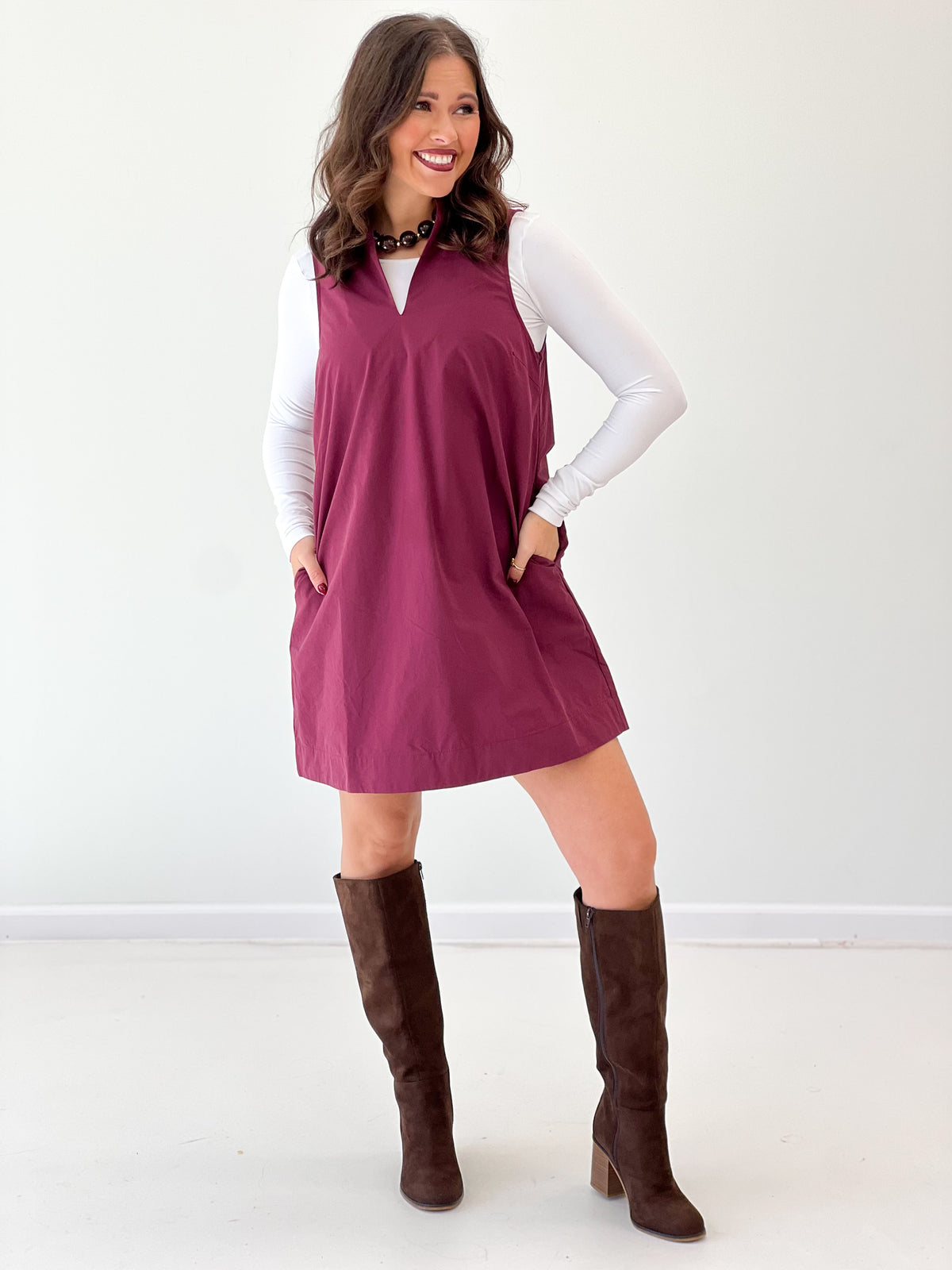 Burgundy sleeveless split-neck mini dress, A-line