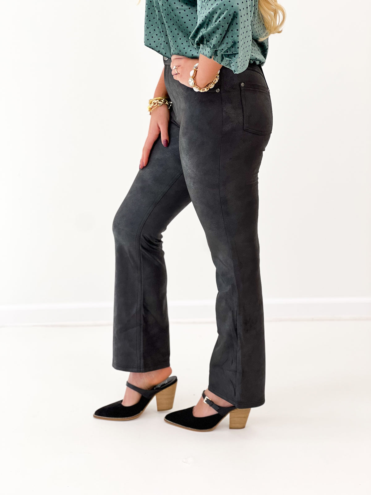 Gigio Faux Suede Bootcut Cropped Pants