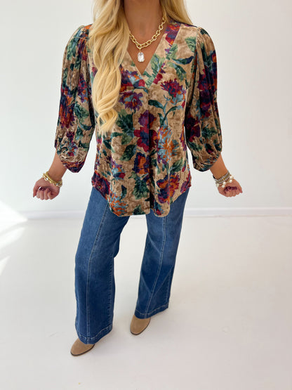 Champagne floral velvet V-neck bubble-sleeve top with three-quarter puff sleeves