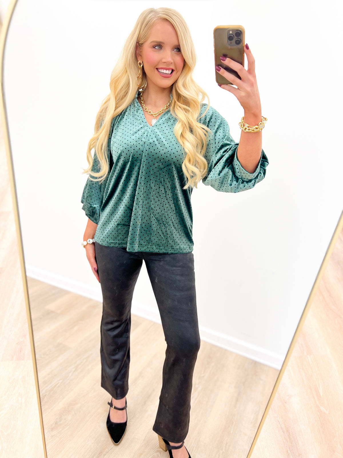 Umgee Velvet Polka Dot Balloon Sleeve Blouse