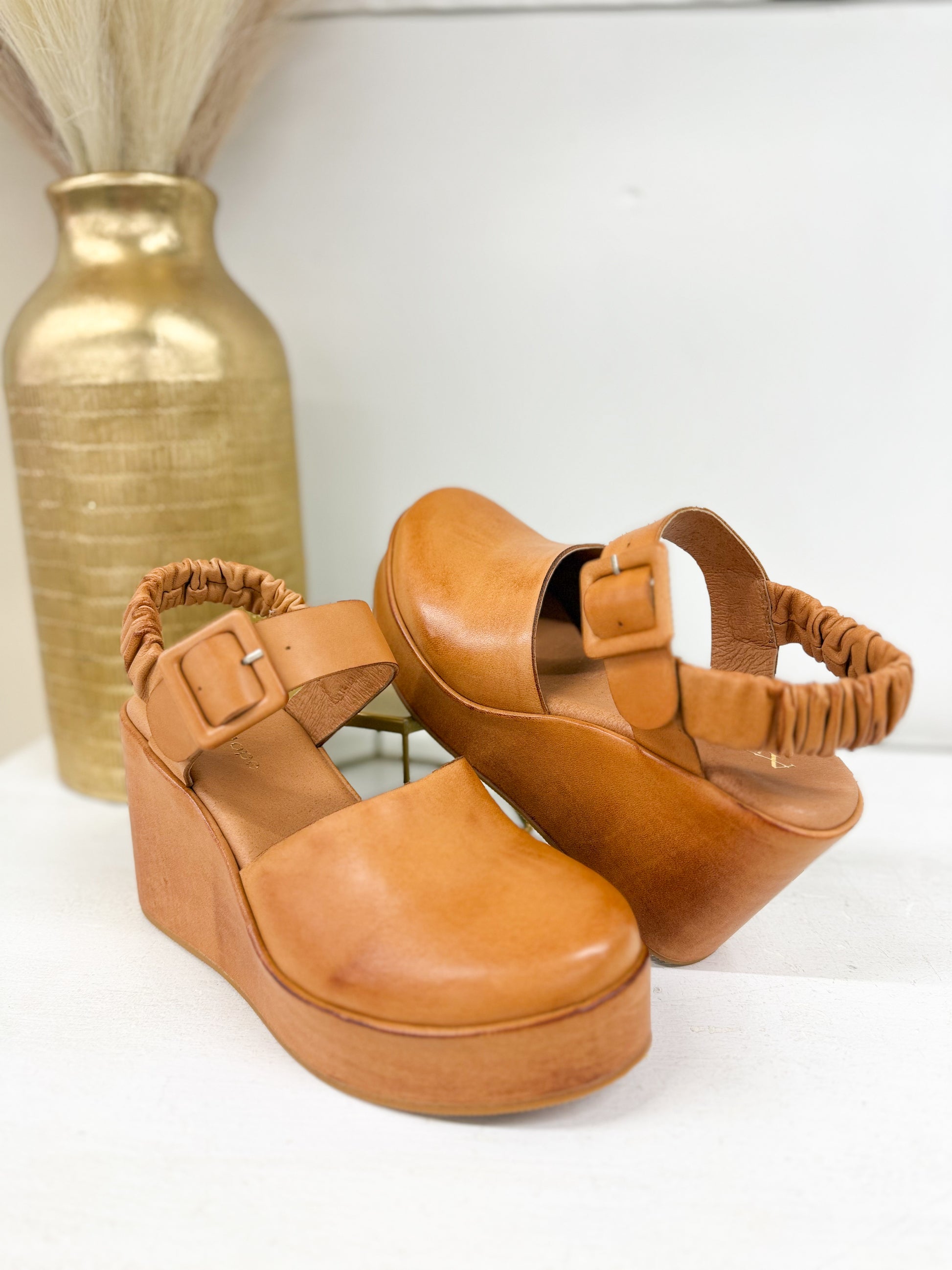 Antelope Tess Wedge Clog
