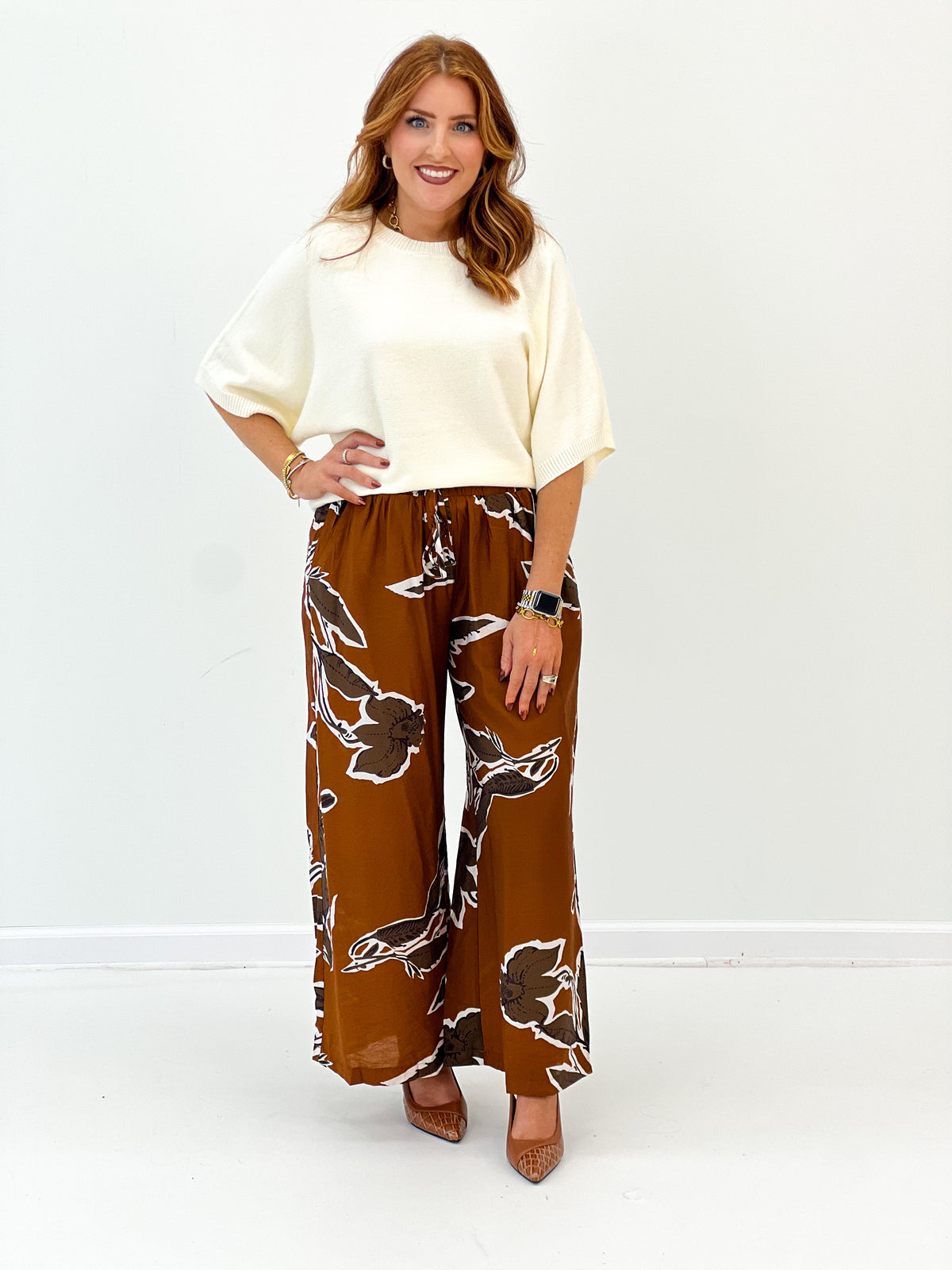 Ivory dolman elbow-sleeve sweater, loose fit, ribbed cuffs and hem