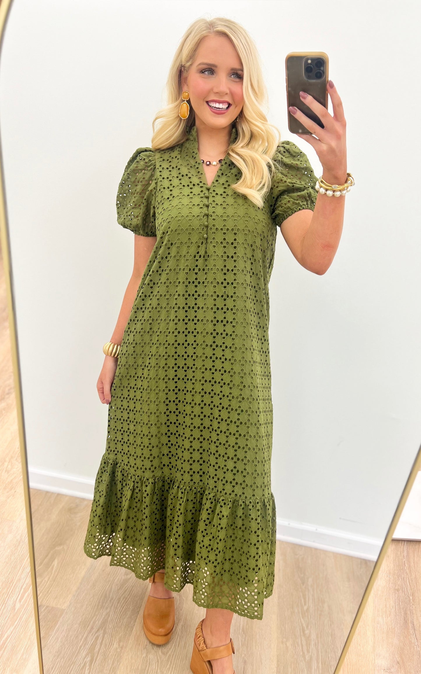 Entro Eyelet Puff Sleeve Maxi Dress
