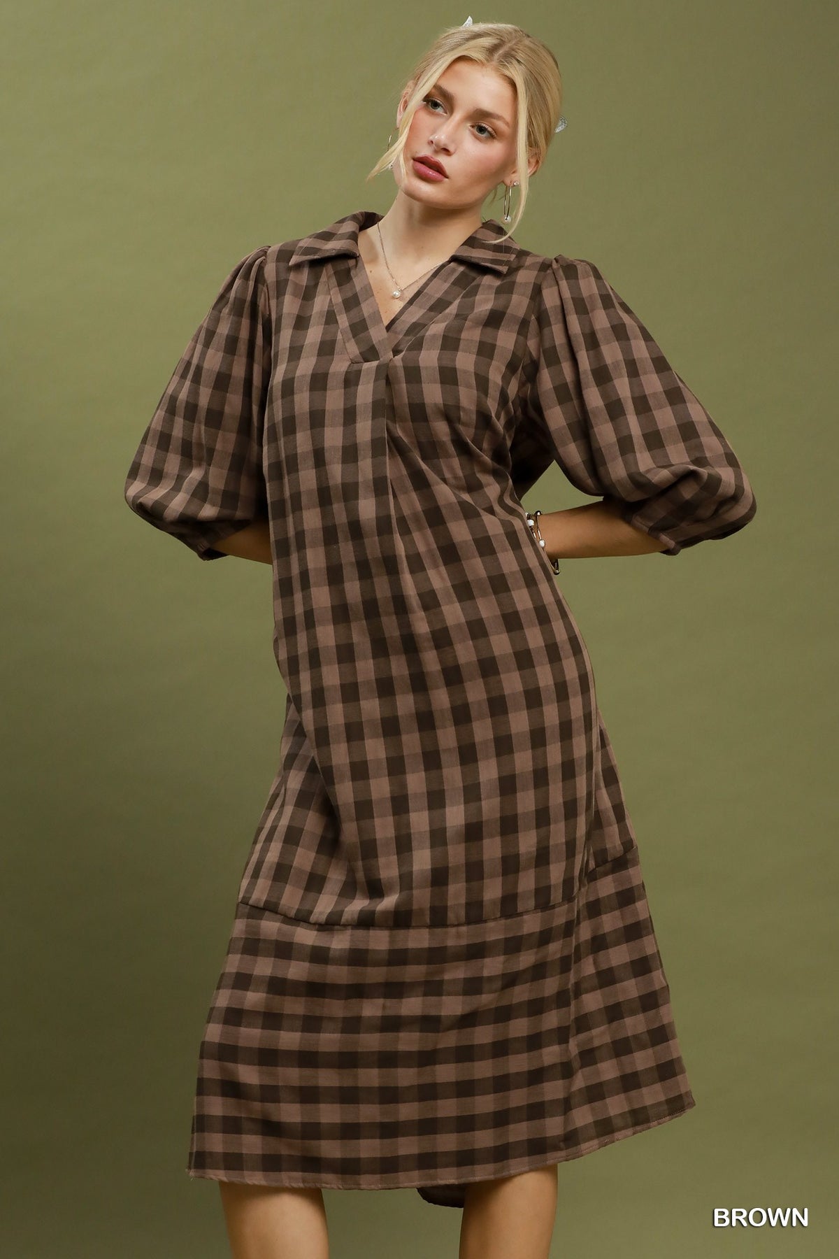 Umgee Checkered Wide Open Collared Midi Dress in Brown