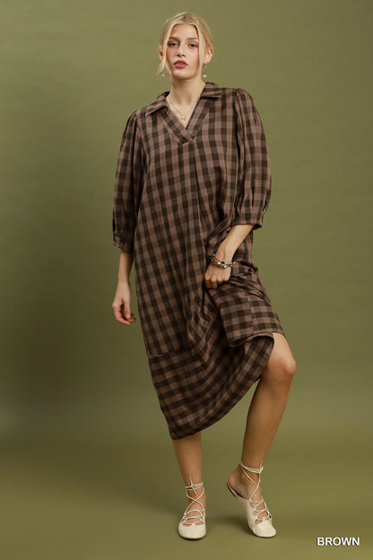 Umgee Checkered Wide Open Collared Midi Dress in Brown