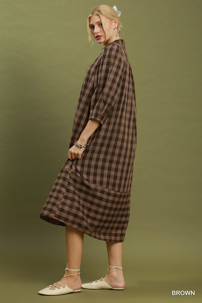 Umgee Checkered Wide Open Collared Midi Dress in Brown