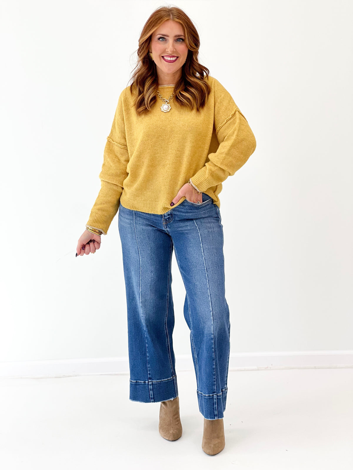 Hem & Thread Roll-Edge Overfit Cashmere Sweater