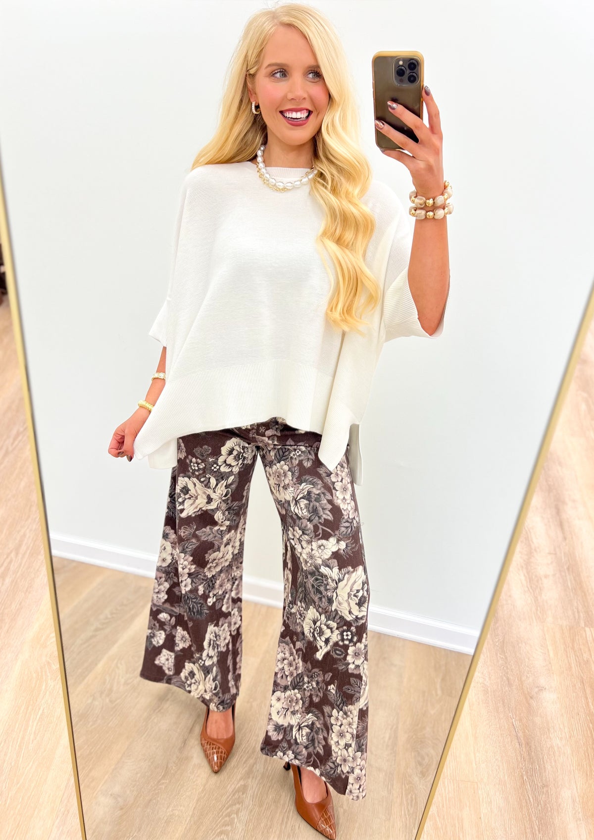 Ivory oversized round-neck pullover sweater with relaxed fit and short sleeves