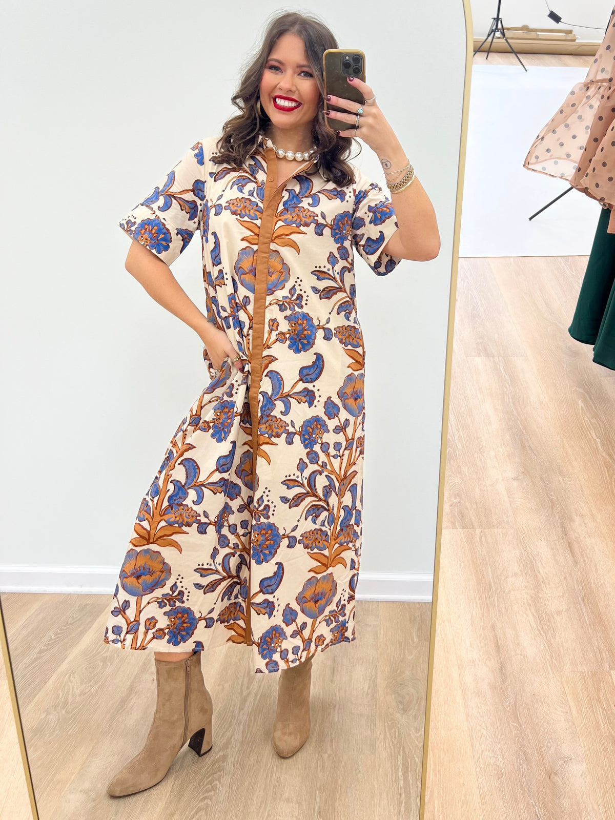 Entro Short Sleeve Floral Collared Midi Dress