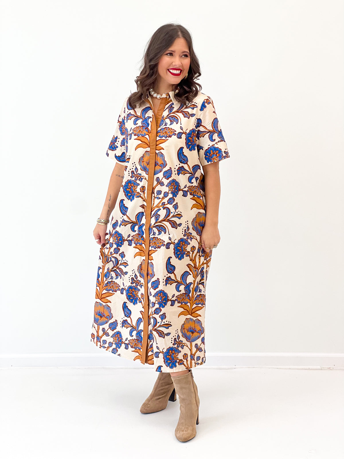 Entro Short Sleeve Floral Collared Midi Dress