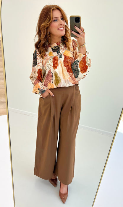 Umgee Abstract Leaf Print Ruffle Trim Top