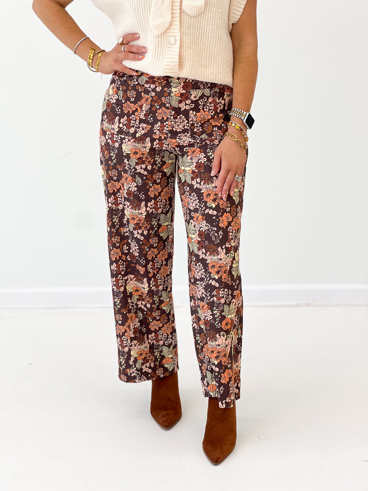 Brown multi floral wide-leg pants with elastic waist and side pockets