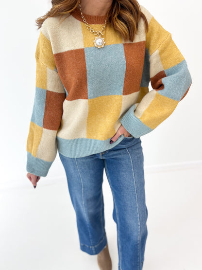 Colorblock pullover sweater, crew neck, long sleeves, ribbed cuffs and hem