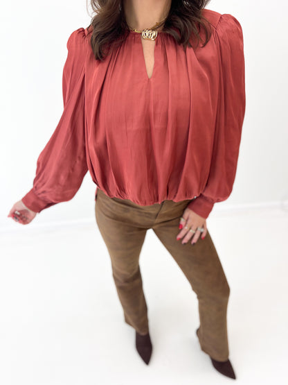 Entro Keyhole Neck Long Sleeve Gathered Top