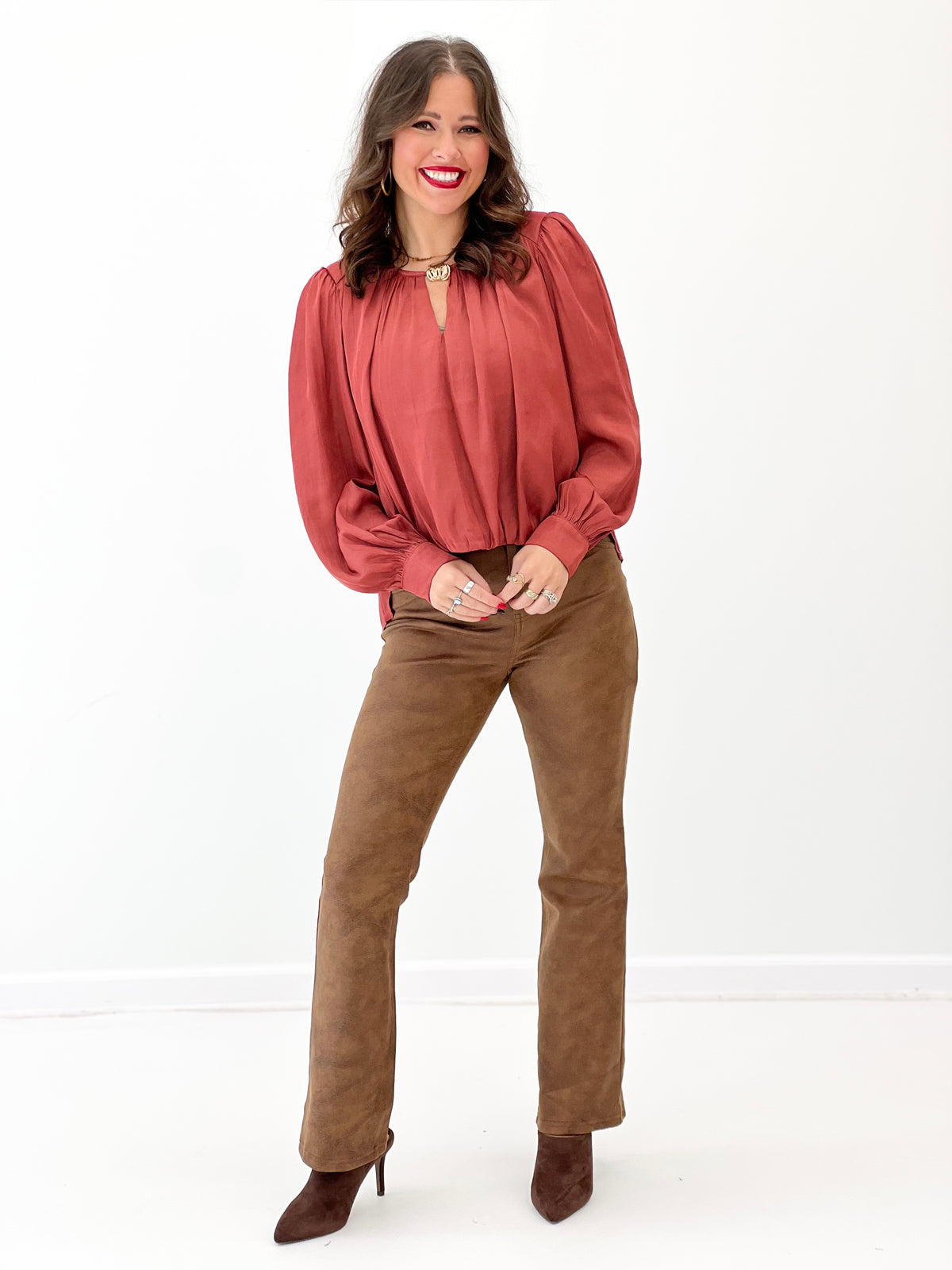Entro Keyhole Neck Long Sleeve Gathered Top