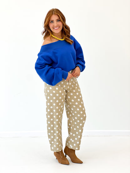 Blue off-shoulder sweatshirt with relaxed fit and long sleeves