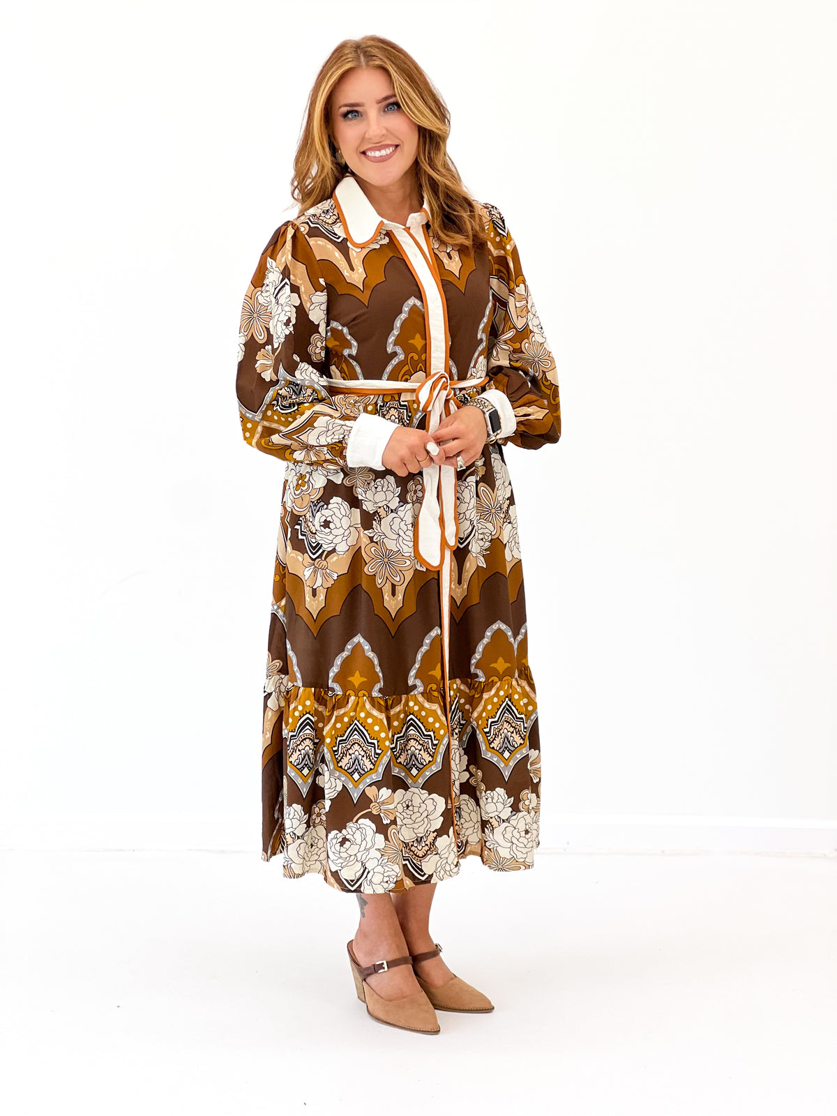 Mocha retro print midi dress with pointed collar and belt-tie waist, long sleeves