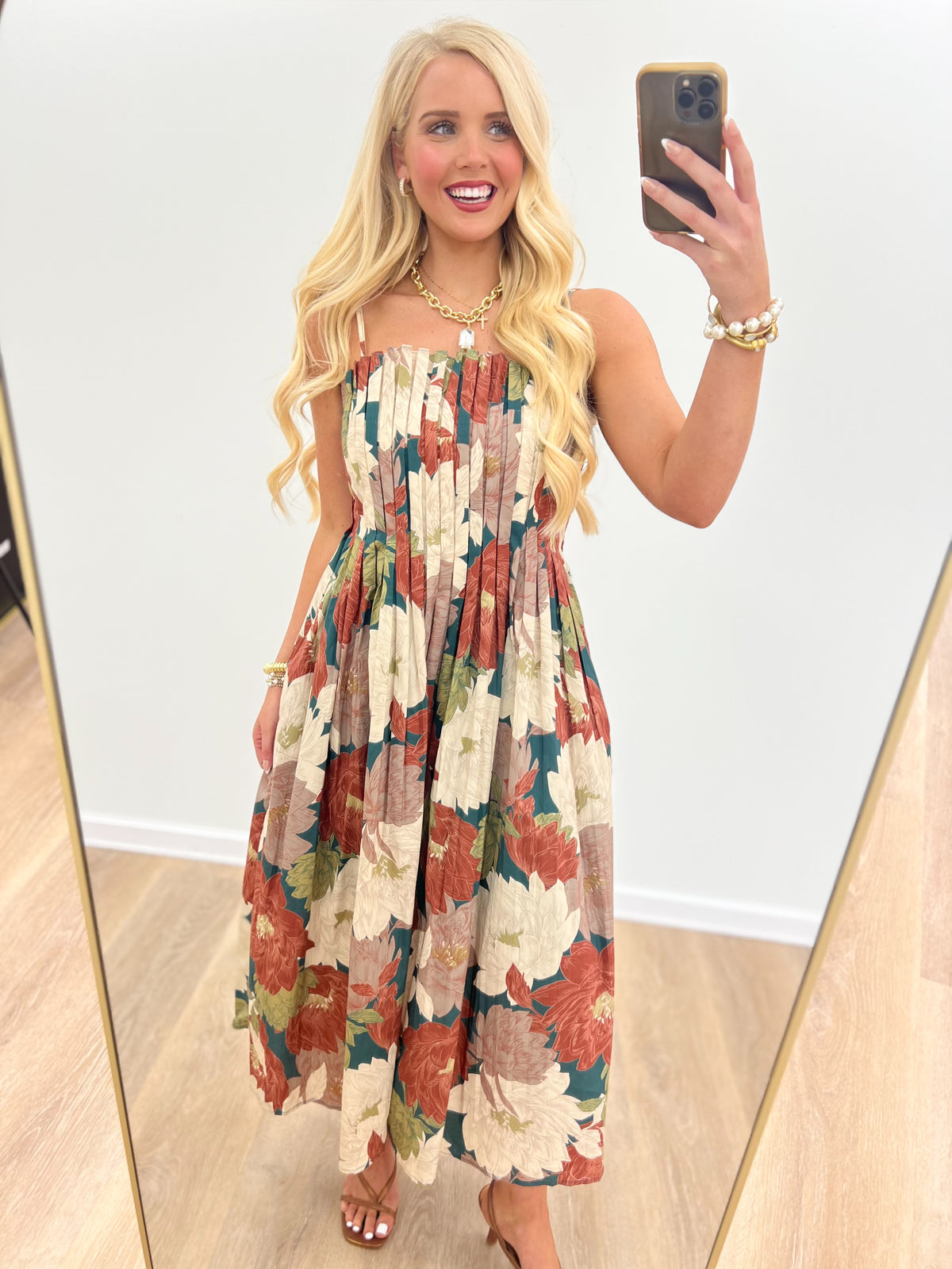 Floral pleated midi dress with sleeveless gathered bodice, multicolor autumn print