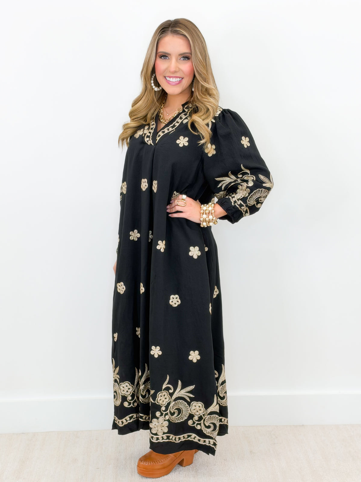 Umgee Embroidered Wide Open Collar Midi Dress with Pockets