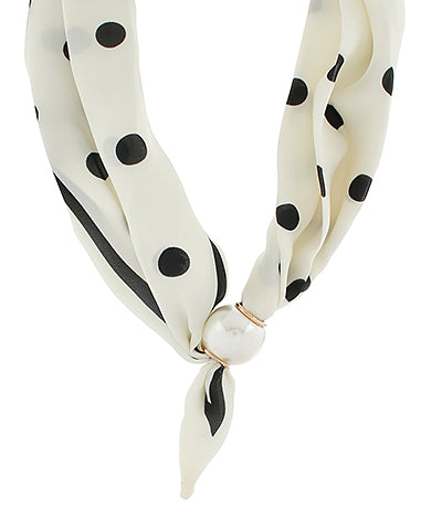 Golden Stella Accented Pearl Scarf Necklace in White/Cream