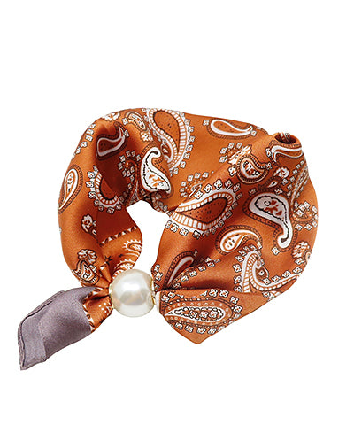 Pearl Magnet Scarf Necklace in Brown
