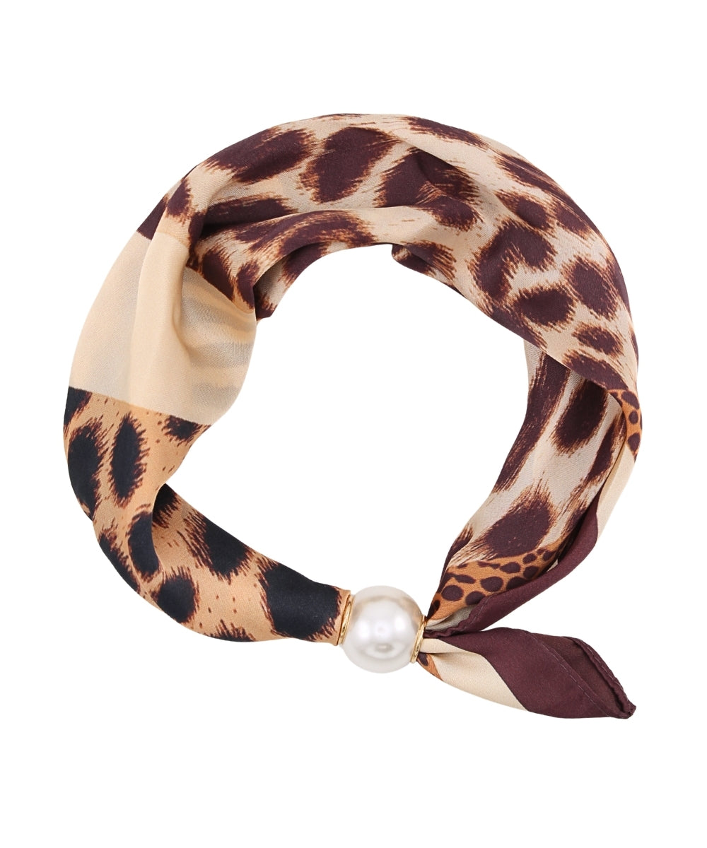 Golden Stella Printed Scarf Pearl Necklace in Leopard/Beige