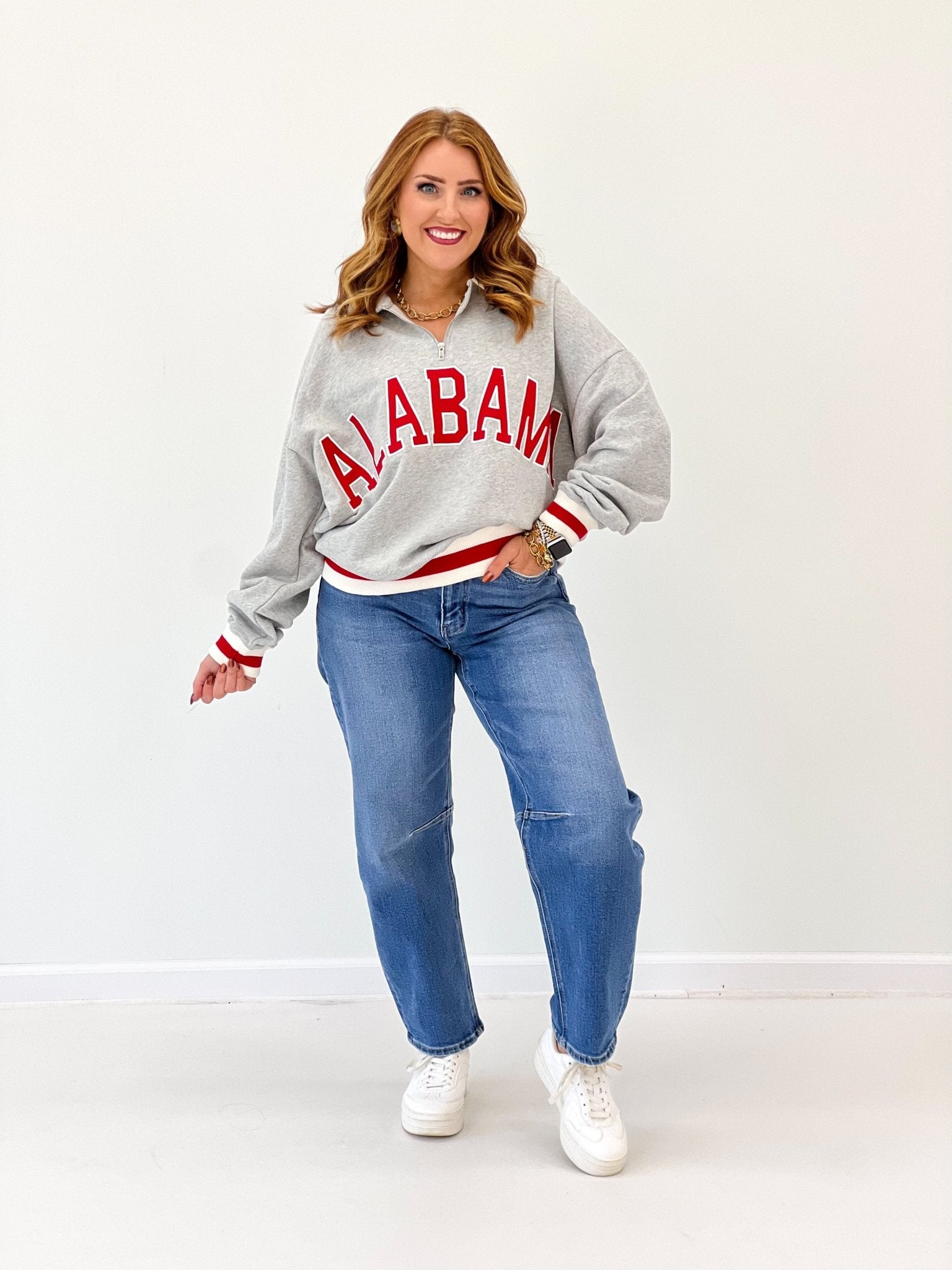 Heather grey sweatshirt with a retro chest print