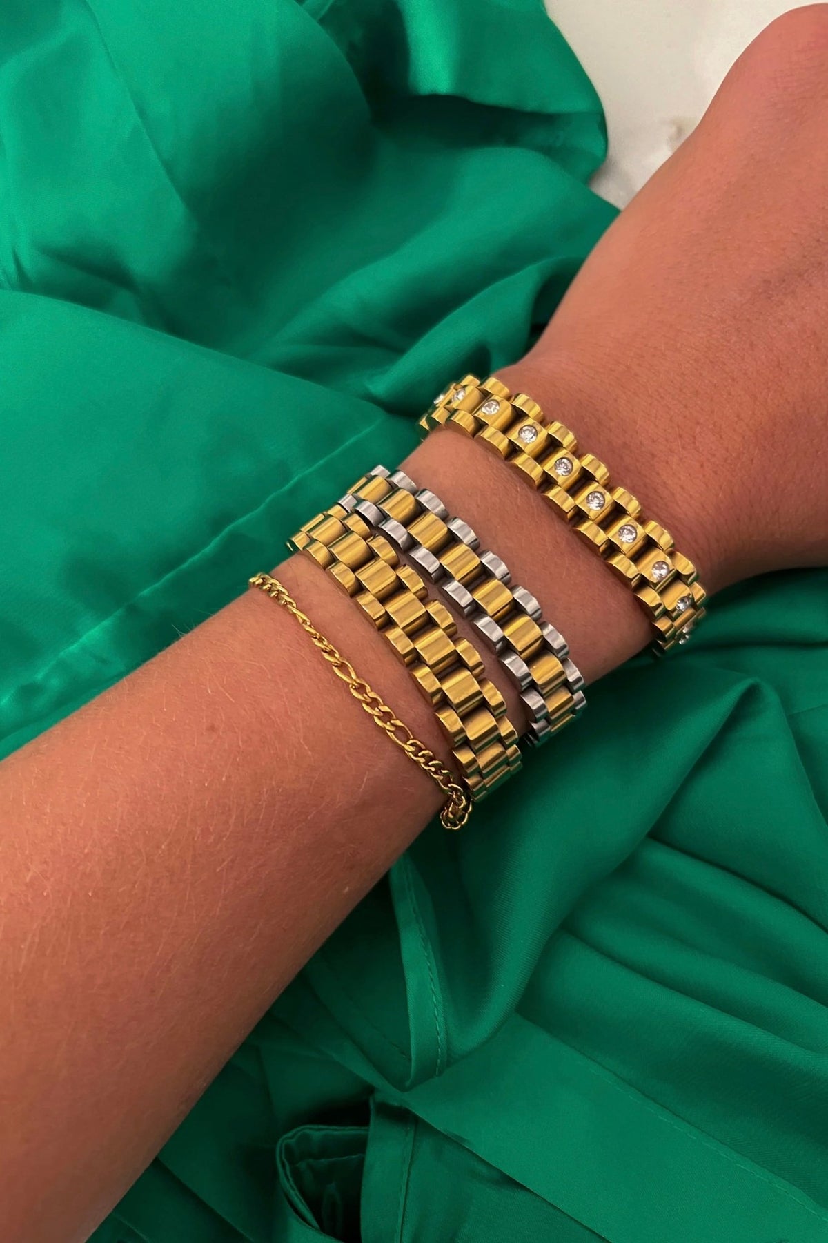 Two-tone linked watch band bracelet