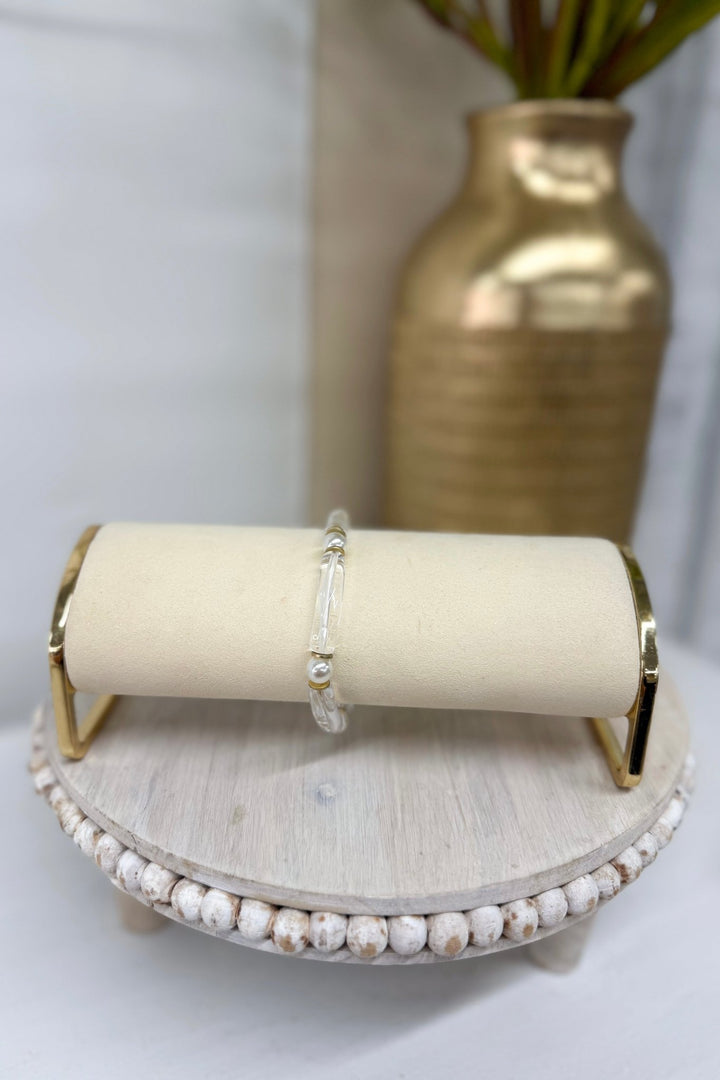 Bracelet of clear tube beads and pearls