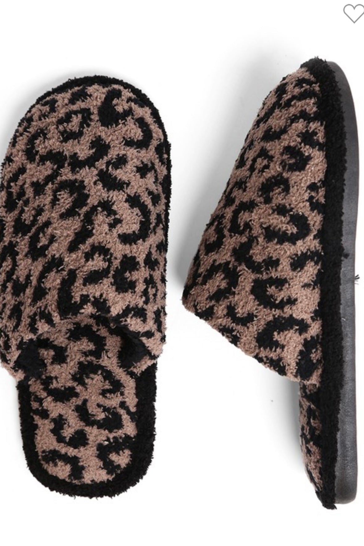 Leopard print slipper with a cushioned sole
