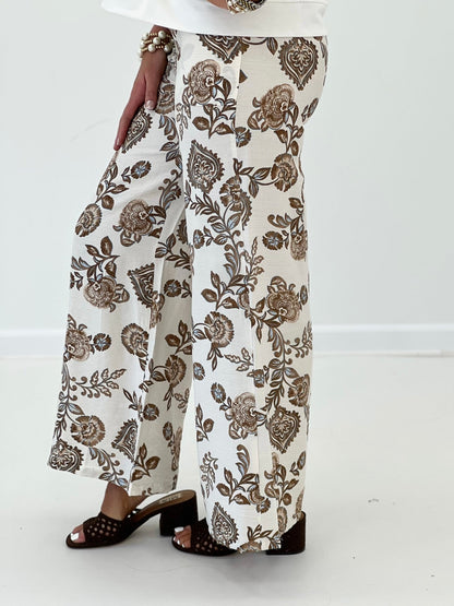 Wide leg floral pants with a straight hem