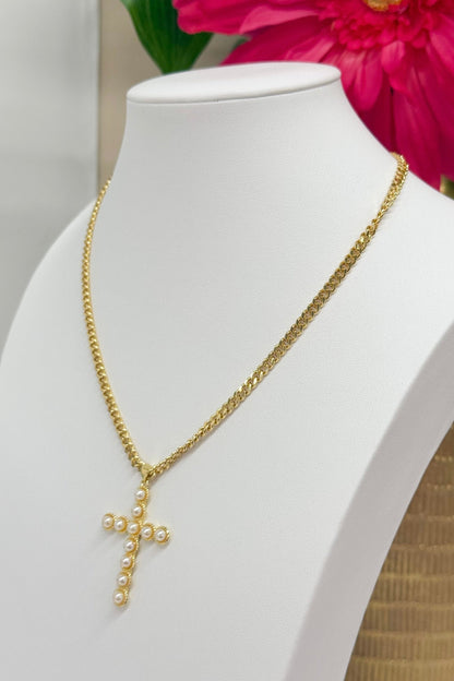 Chunky gold chain necklace with pearl stations