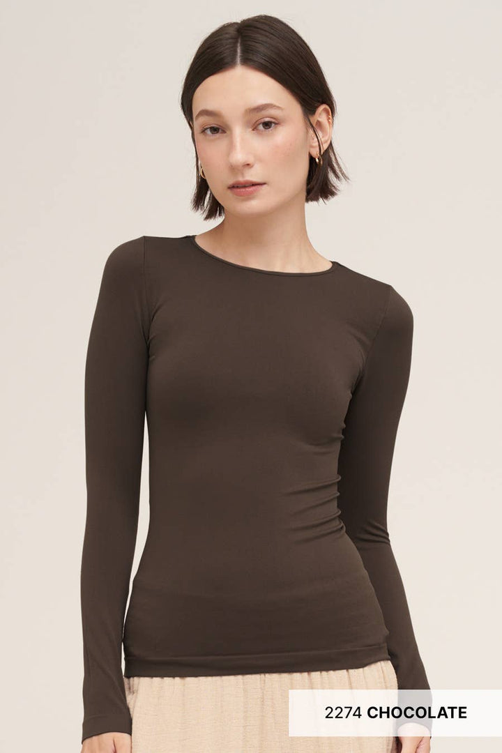nikibiki Seamless Long Sleeve Crew Neck Top in Chocolate
