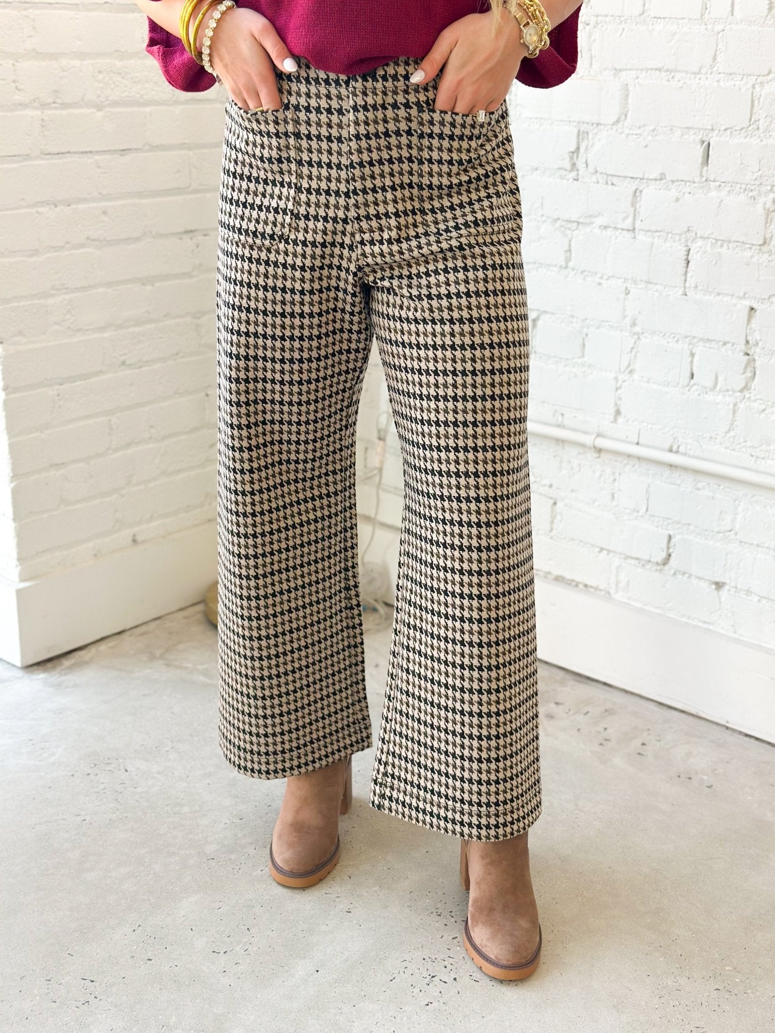Eesome Houndstooth Wide Leg Pant - Lavish Boutique02-BOTTOMS