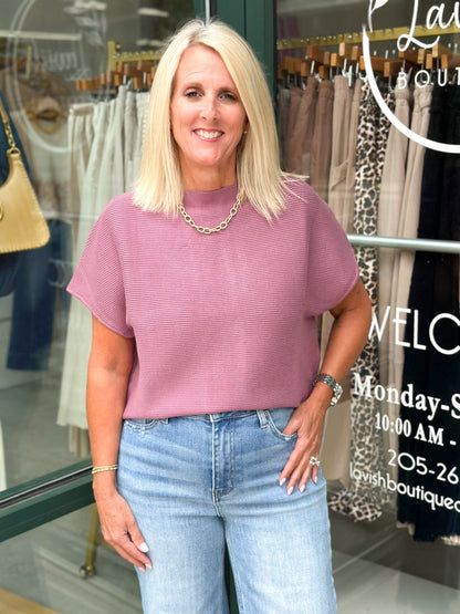 Short sleeve ribbed pullover with a soft stretch
