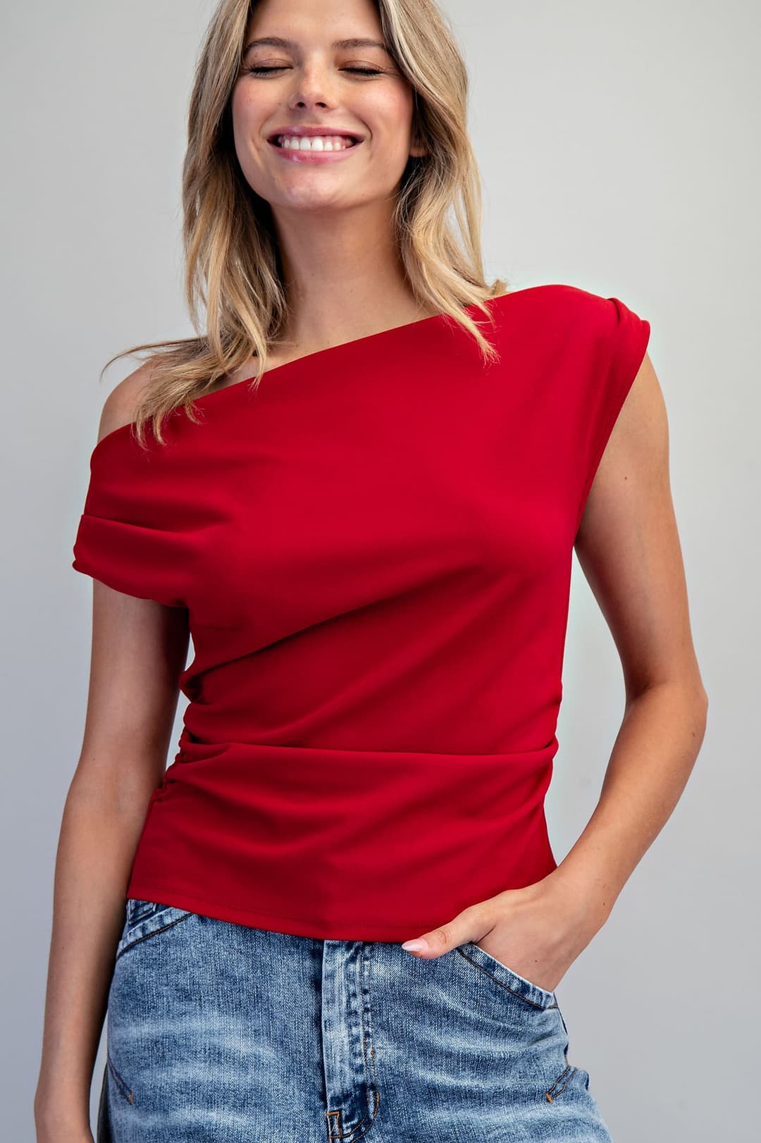 Ruched espresso top with a fitted body